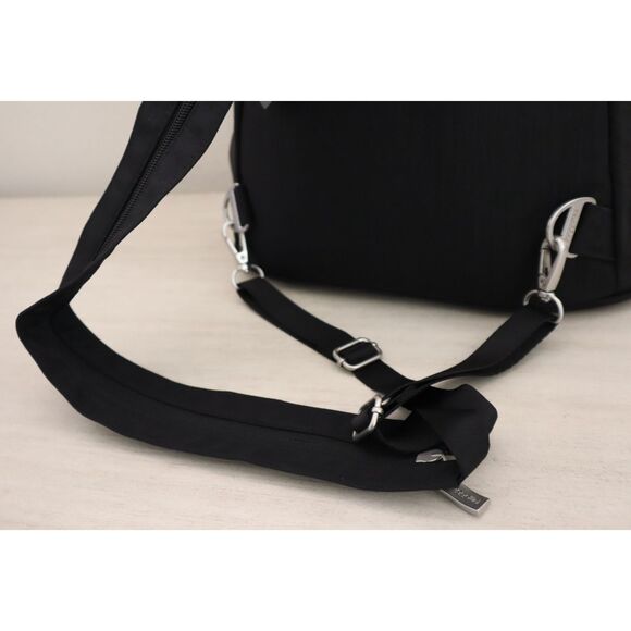 Baggallini Women's O/S Black Naples Convertible Sling Bag Backpack - Picture 10 of 16